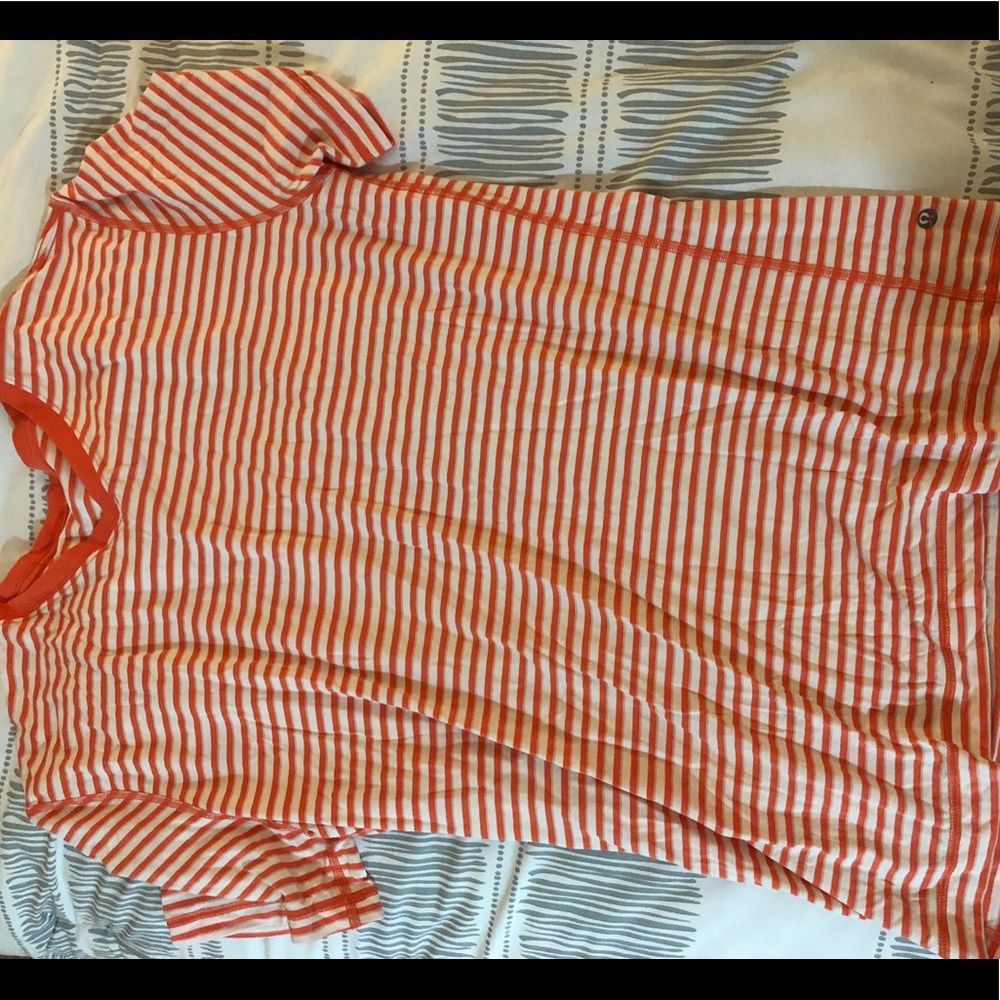 Lululemon vneck